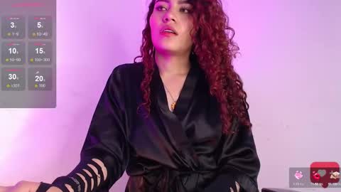 Snapshot of ariadna_tr chatting on 12-26-24, 06:33 Ari online show from 12-26-24, 06:33