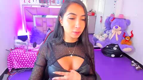 ariadnacappelletty online show from 05-18-26, 03:51