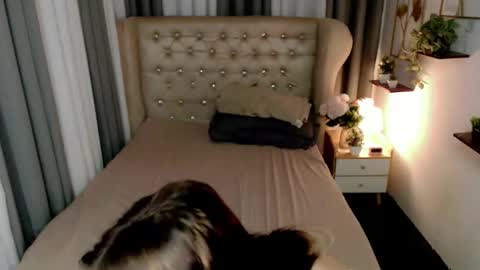 Christine  JorgensenChristmas wish breasts implants  online show from 03-04-26, 08:31