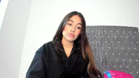 Snapshot of ariamontgomeryyy chatting on 01-26-25, 02:03 Aria Montgomery online show from 01-26-25, 02:03