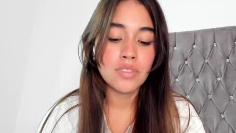 Snapshot of ariamontgomeryyy chatting on 01-28-25, 08:14 Aria Montgomery online show from 01-28-25, 08:14