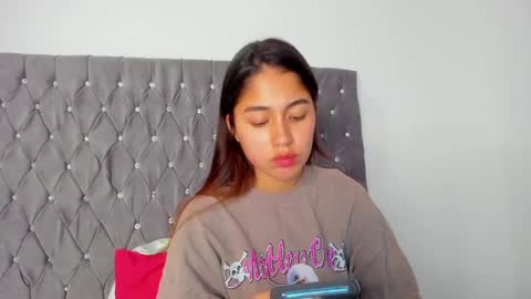 Snapshot of ariamontgomeryyy chatting on 09-13-25, 03:28 Aria Montgomery online show from 09-13-25, 03:28