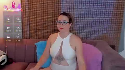 Snapshot of ariana_cross_ chatting on 11-08-25, 02:06 Ariana Cruz online show from 11-08-25, 02:06