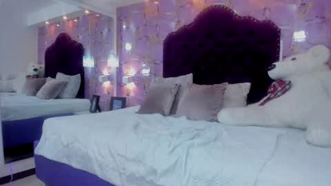 Snapshot of ariana_dak chatting on 07-31-26, 08:25 AitanaDak online show from 07-31-26, 08:25