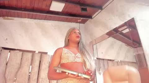 Snapshot of ariana_grande233 chatting on 05-30-26, 11:40 ariana_grande233 online show from 05-30-26, 11:40