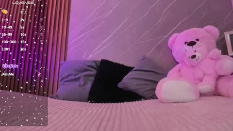 Ariana online show from 11-21-25, 11:31