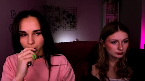 ariana_ross7 online show from 12-05-25, 08:05