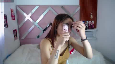 Snapshot of ariana_toro chatting on 09-25-25, 01:48 ariana_toro online show from 09-25-25, 01:48