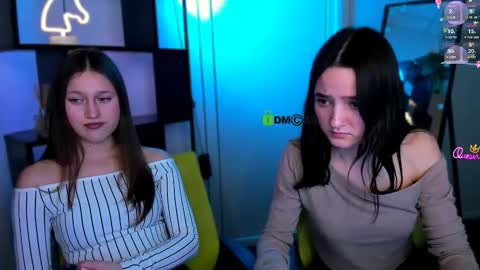 arianaa_cat online show from 03-17-26, 08:56