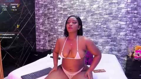 Ariana online show from 02-19-25, 03:49