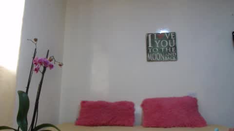 Snapshot of arianabrookss chatting on 12-18-25, 04:35 Ariana online show from 12-18-25, 04:35