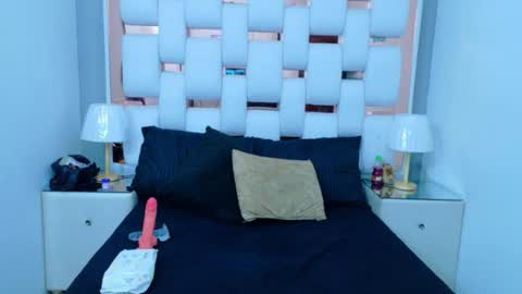 Snapshot of arianahay chatting on 07-12-26, 01:13 ArianaHay online show from 07-12-26, 01:13