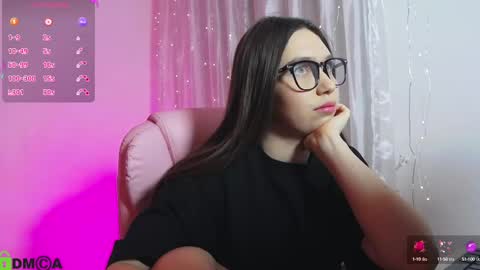 Snapshot of arianahot777 chatting on 02-06-25, 01:05 arianahot777 online show from 02-06-25, 01:05