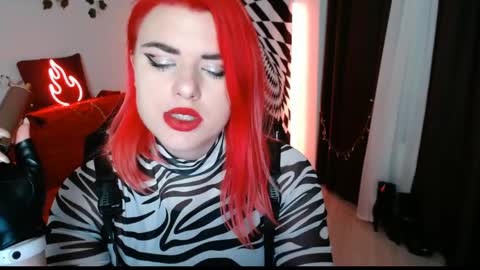 Snapshot of arianasaint chatting on 04-10-26, 05:06 Mistress Ariana online show from 04-10-26, 05:06