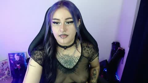 Snapshot of arianauwu666 chatting on 05-12-26, 12:08 help me 100 hands up my OF is Free online show from 05-12-26, 12:08