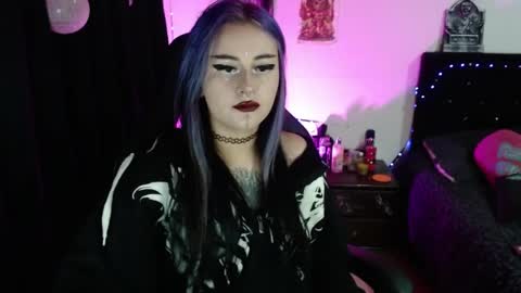 Snapshot of arianauwu666 chatting on 05-20-26, 11:44 help me 100 hands up my OF is Free online show from 05-20-26, 11:44