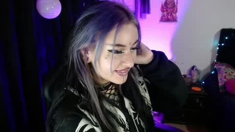 Snapshot of arianauwu666 chatting on 06-03-26, 11:43 help me 100 hands up my OF is Free online show from 06-03-26, 11:43