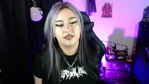 Snapshot of arianauwu666 chatting on 07-08-26, 08:02 help me 100 hands up my OF is Free online show from 07-08-26, 08:02