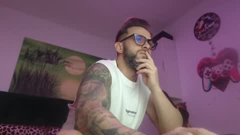 Snapshot of ariandeluna chatting on 01-07-25, 07:52 ariandeluna online show from 01-07-25, 07:52