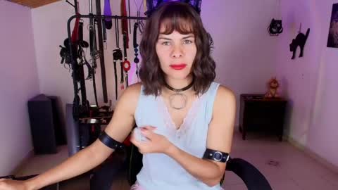 Snapshot of arianna_connorr chatting on 05-12-26, 01:19 arianna_connorr online show from 05-12-26, 01:19