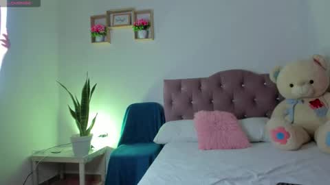 Arianna online show from 11-17-25, 01:00