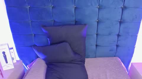 Arianna  online show from 01-18-26, 03:05