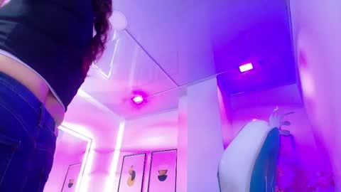 Snapshot of arianna_sweeet chatting on 05-08-26, 03:34 arianna_sweeet online show from 05-08-26, 03:34