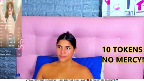 Snapshot of ariannalewis1 chatting on 02-01-25, 12:07 Arianna online show from 02-01-25, 12:07