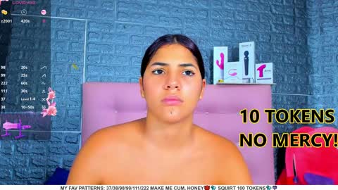 Snapshot of ariannalewis1 chatting on 02-03-25, 01:09 Arianna online show from 02-03-25, 01:09