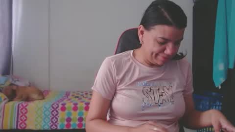 ariannaloovel online show from 02-25-26, 04:49