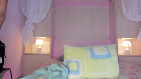 Snapshot of ariannavega_ chatting on 05-21-26, 11:39 ariannavega_ online show from 05-21-26, 11:39
