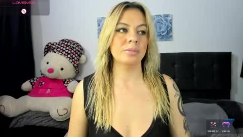 ariannawil online show from 04-13-26, 10:59