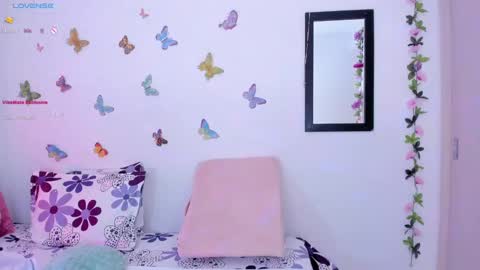 ariannna08_ online show from 12-10-24, 06:01