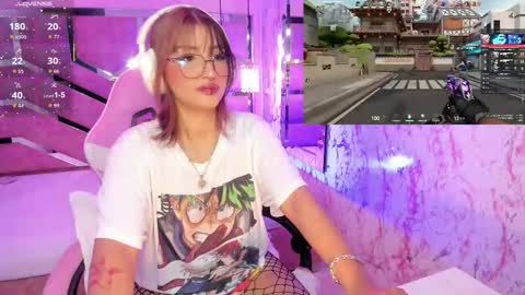 Snapshot of arianova_ chatting on 11-22-25, 02:05 Aria online show from 11-22-25, 02:05