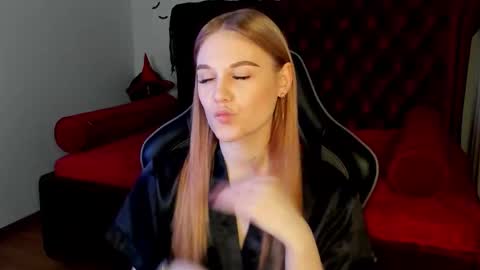 Aria online show from 11-10-25, 05:23