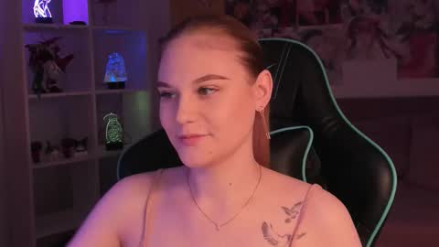 Aria online show from 11-21-25, 05:28