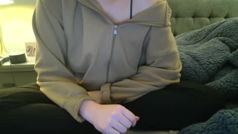 Aria Woods online show from 12-16-24, 11:28