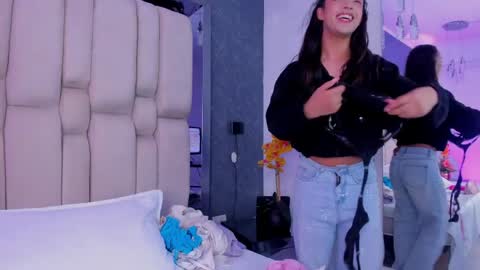 Welcome to Ari room online show from 05-31-26, 08:32