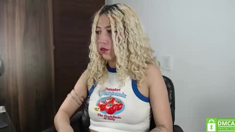 Ari Bunnie  online show from 03-03-26, 04:07