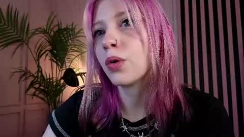 Snapshot of arielabradberry chatting on 07-02-26, 02:23 Ariel online show from 07-02-26, 02:23