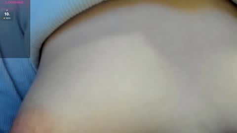 Snapshot of arielbelli chatting on 09-26-25, 10:08 Ariel online show from 09-26-25, 10:08