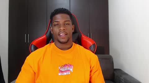 Snapshot of arielbronwxxx chatting on 02-26-25, 04:14 chris online show from 02-26-25, 04:14