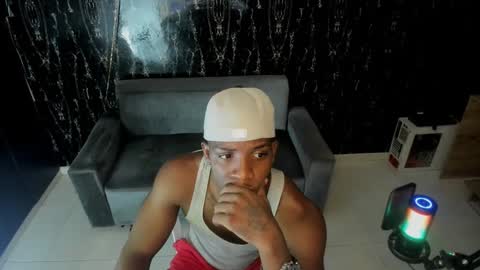 Snapshot of arielbronwxxx chatting on 10-11-25, 04:49 chris online show from 10-11-25, 04:49
