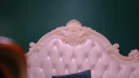 Ariel online show from 02-13-25, 02:12