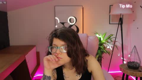Ariell Mini online show from 06-01-26, 05:42