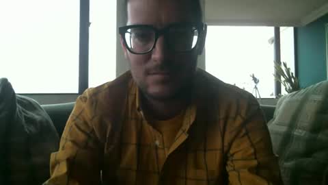 Snapshot of arielsinho chatting on 12-18-25, 09:21 Anon online show from 12-18-25, 09:21