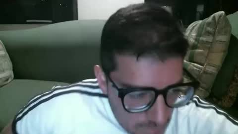 Snapshot of arielsinho chatting on 04-01-26, 04:57 Anon online show from 04-01-26, 04:57