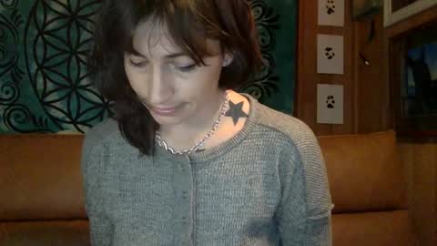 ariel  colin when hes here online show from 01-29-25, 01:49