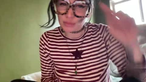 ariel  colin when hes here online show from 02-23-26, 09:45