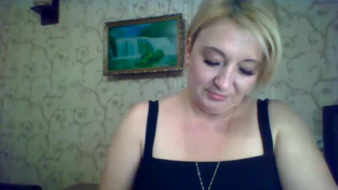 Snapshot of arielxloveresss chatting on 09-12-25, 05:02 ArielXLoveresss online show from 09-12-25, 05:02